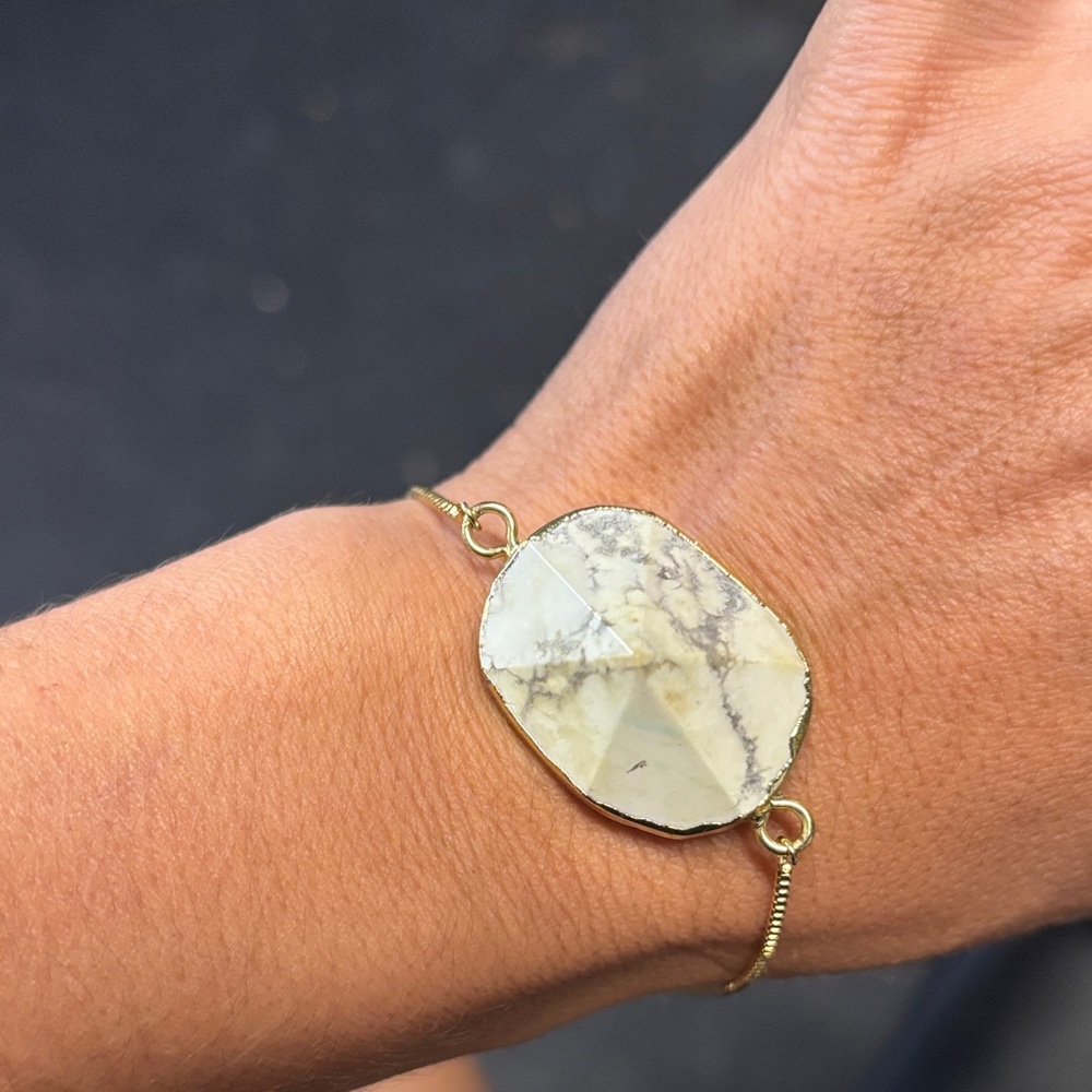 Gold and Cream Stone Bracelet